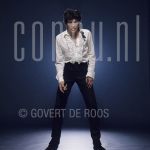 15-02-1978 Herman Brood at studio in Amsterdam.

[keywords]Posed, Full Length, Eyecontact, Singer[/keywords]